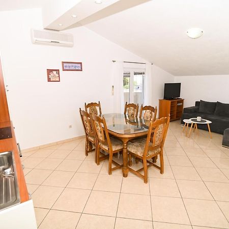 Apartmani Adria Трогир Экстерьер фото
