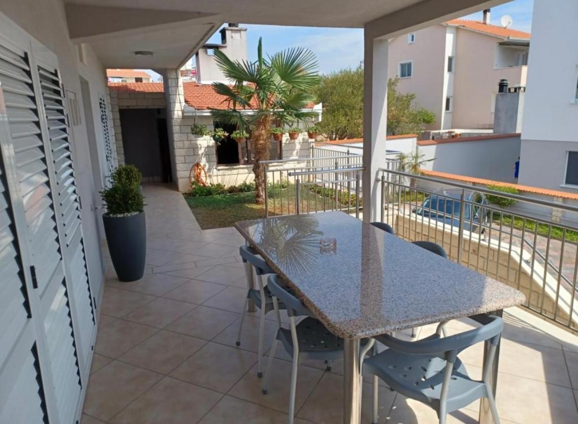 Apartmani Adria Трогир Экстерьер фото