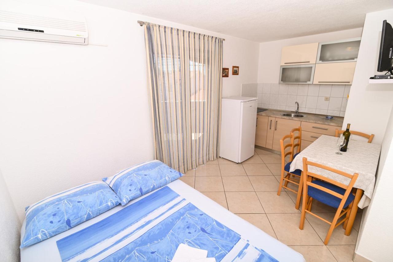 Apartmani Adria Трогир Экстерьер фото